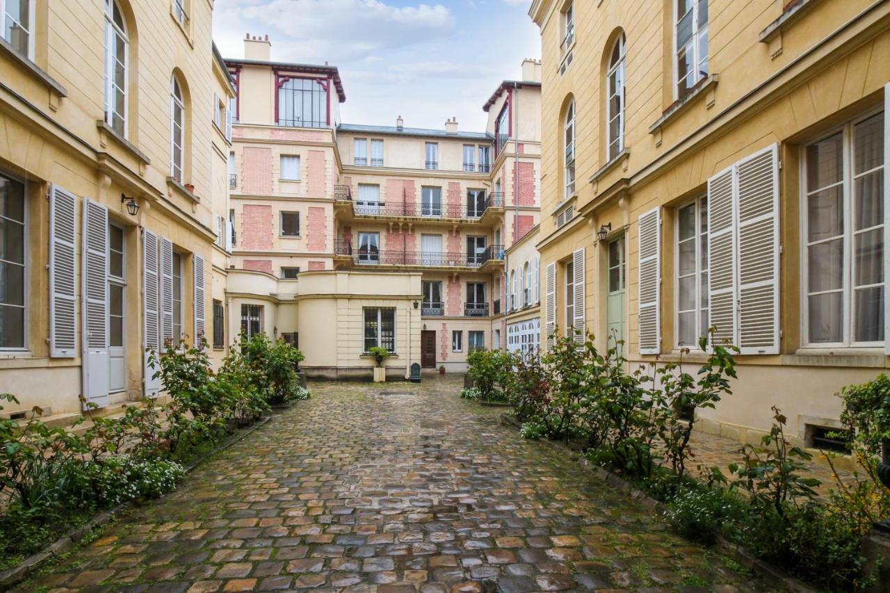 Studio Des Carrosses - Welkeys Apartment Versailles Exterior photo